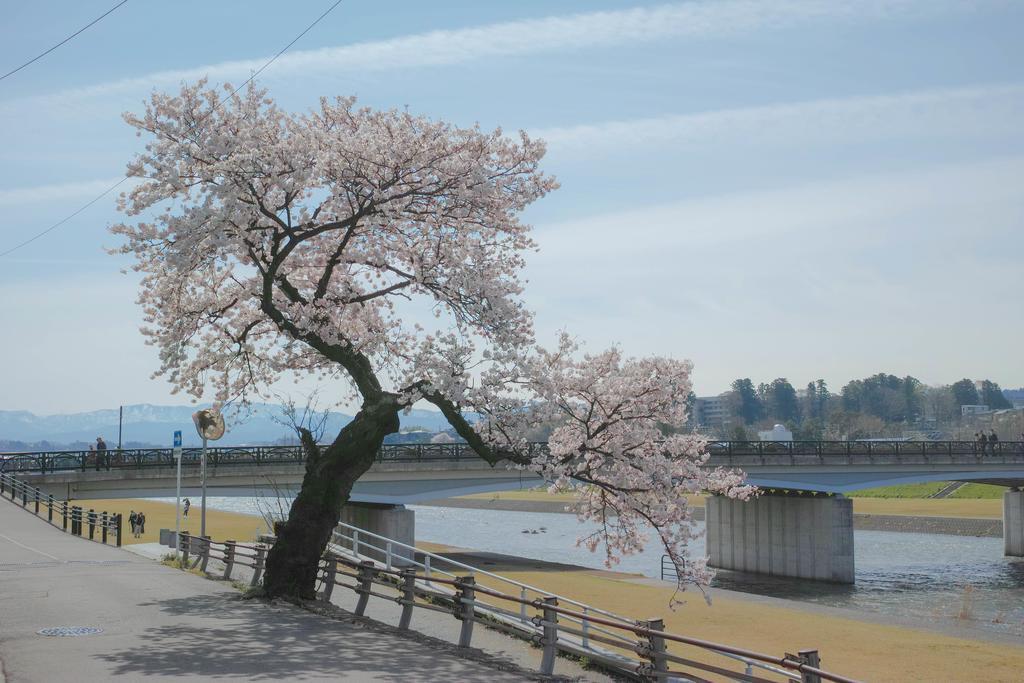 Sararaso Hotell Kanazawa Exteriör bild